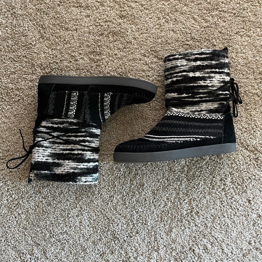 Toms Nepal Boots
